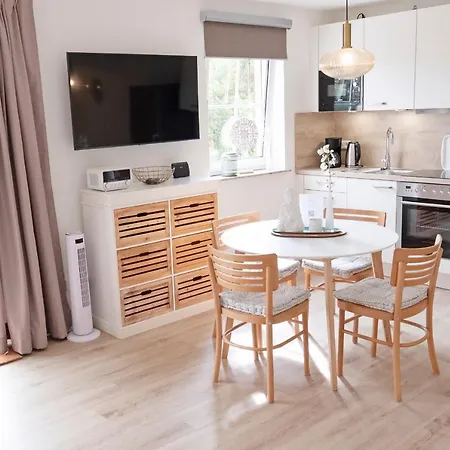 Fewo1846 Strandresidenz Wassersleben - Ostseenest - Modernes Studioapartment Mit Balkon Am 아파트 *