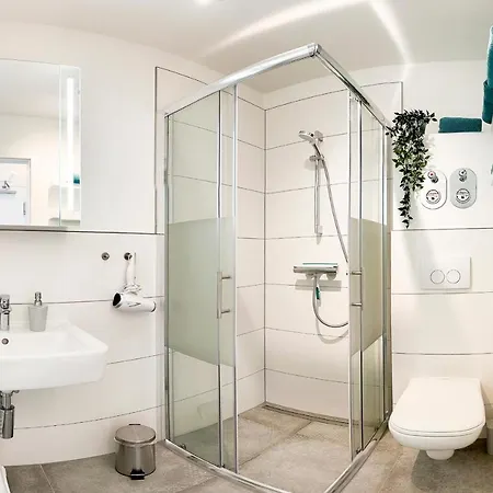 Fewo1846 Strandresidenz Wassersleben - Ostseenest - Modernes Studioapartment Mit Balkon Am Apartmán